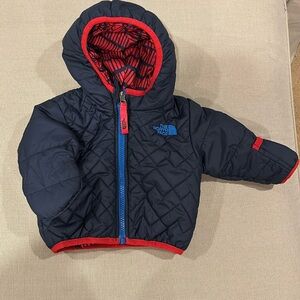 The North Face Baby Navy and Red Reversible Puffer Infant